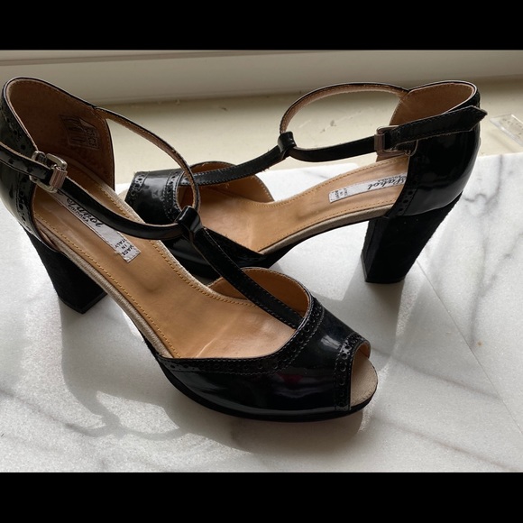 Made in Italy Black Patent leather & Suede Heels - Picture 2 of 7